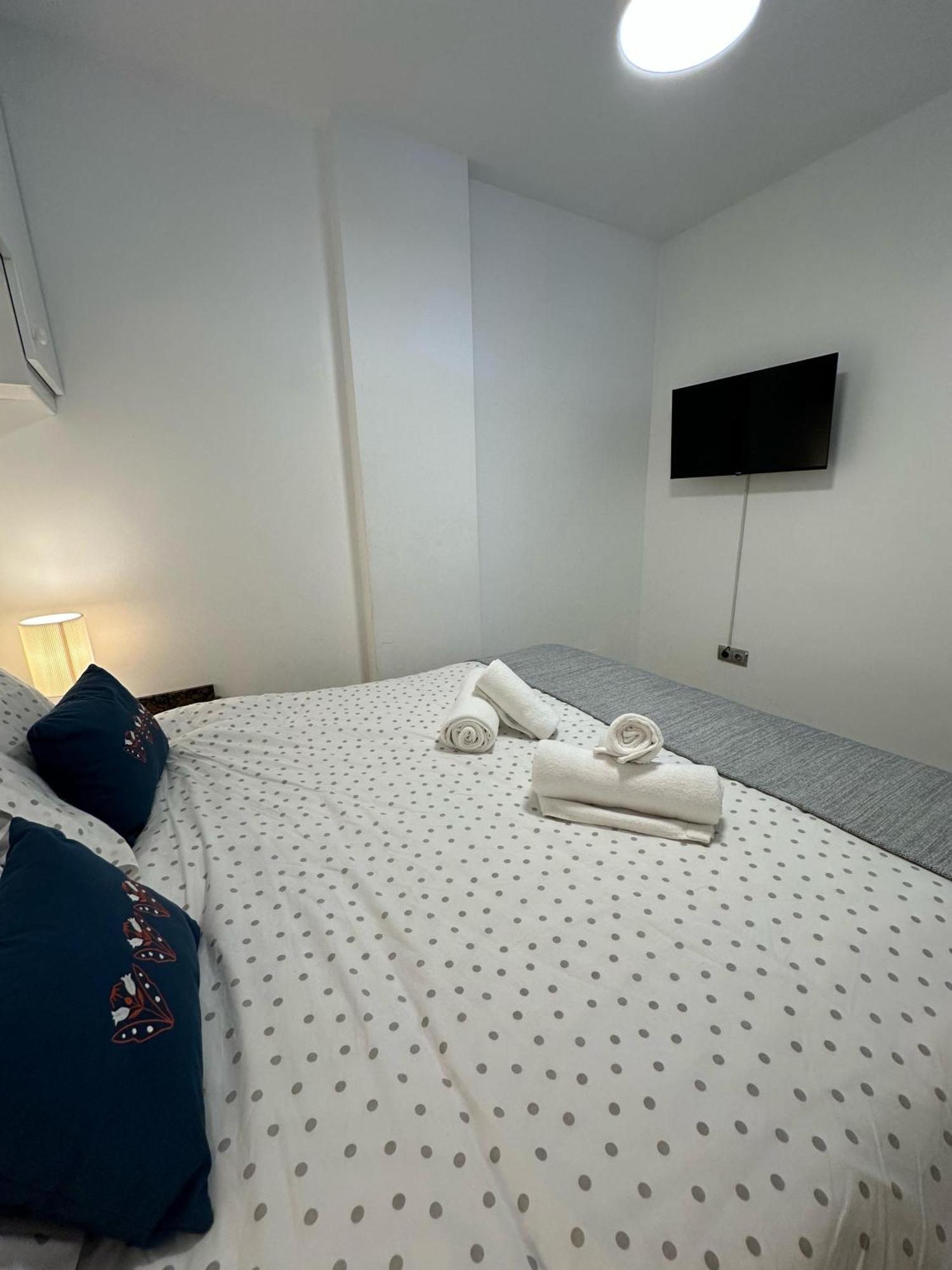 Modern 1br Walk To Beach, Casino & Puerto Banus Appartamento Marbella